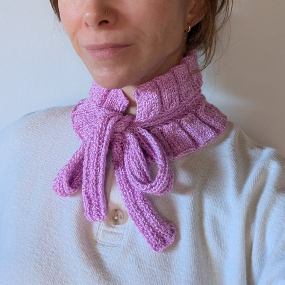 🎀 Hand-Knitted Ruffle Choker Collar – Orchid Pink Poetcore Victorian Academia - Picture 9 of 14